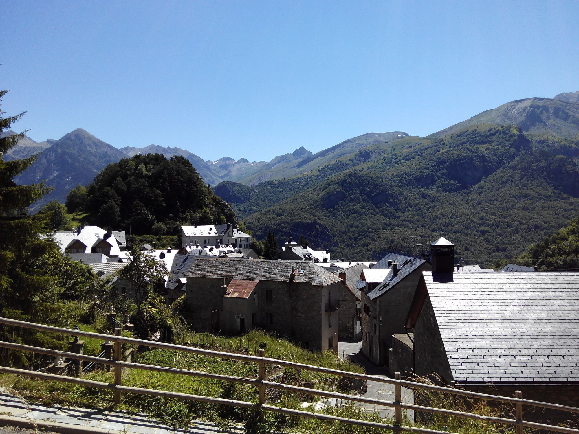 Abadia Del Pirineo Tramacastilla de Tena Exterior foto